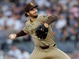 Dylan Cease headlines tonight's DFS pitching options